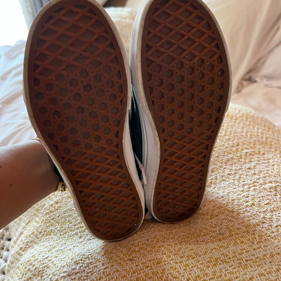 Vans - Picture 4 of 4